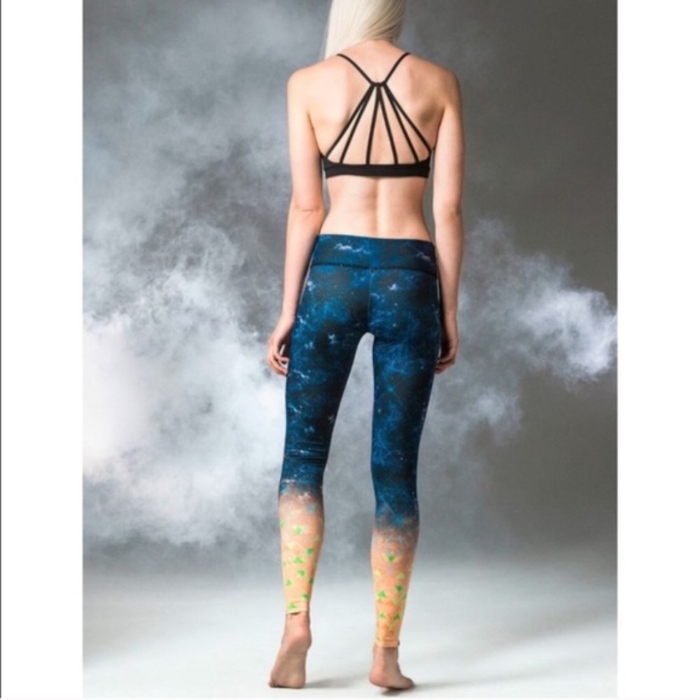 Onzie Time Travel Leggings M/L